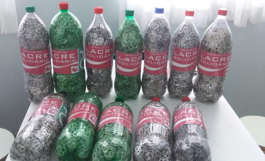 Colégio Industrial desenvolve atividades voltadas à sustentabilidade e meio ambiente Nove quilos de lacre de alumínio foram arrecadados pelos alunos e entregues ao Rotary Club Cango, que reverte o dinheiro da venda do material a empresas recicladoras em cadeiras de rodas para seu Banco Ortopédico.