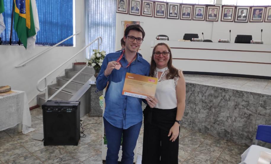 NRE de Beltrão tem 10 medalhistas na Olimpíada de Matemática