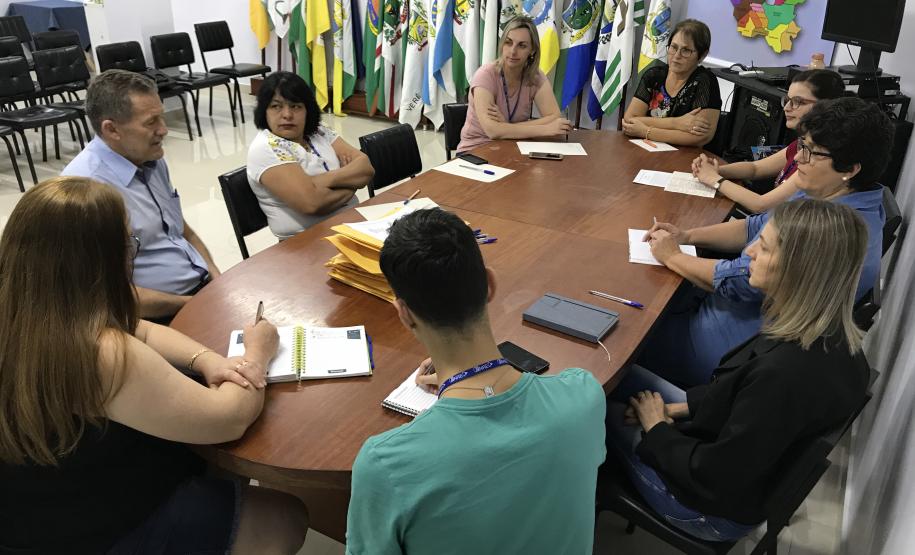 12º Concurso de Literatura de Francisco Beltrão Professores e técnicos do NRE julgarão os 140 trabalhos inscritos até o momento.